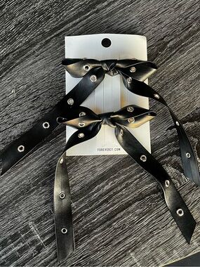 Forever 21 Black Faux-Leather Grommet Bow Hair Ties Set